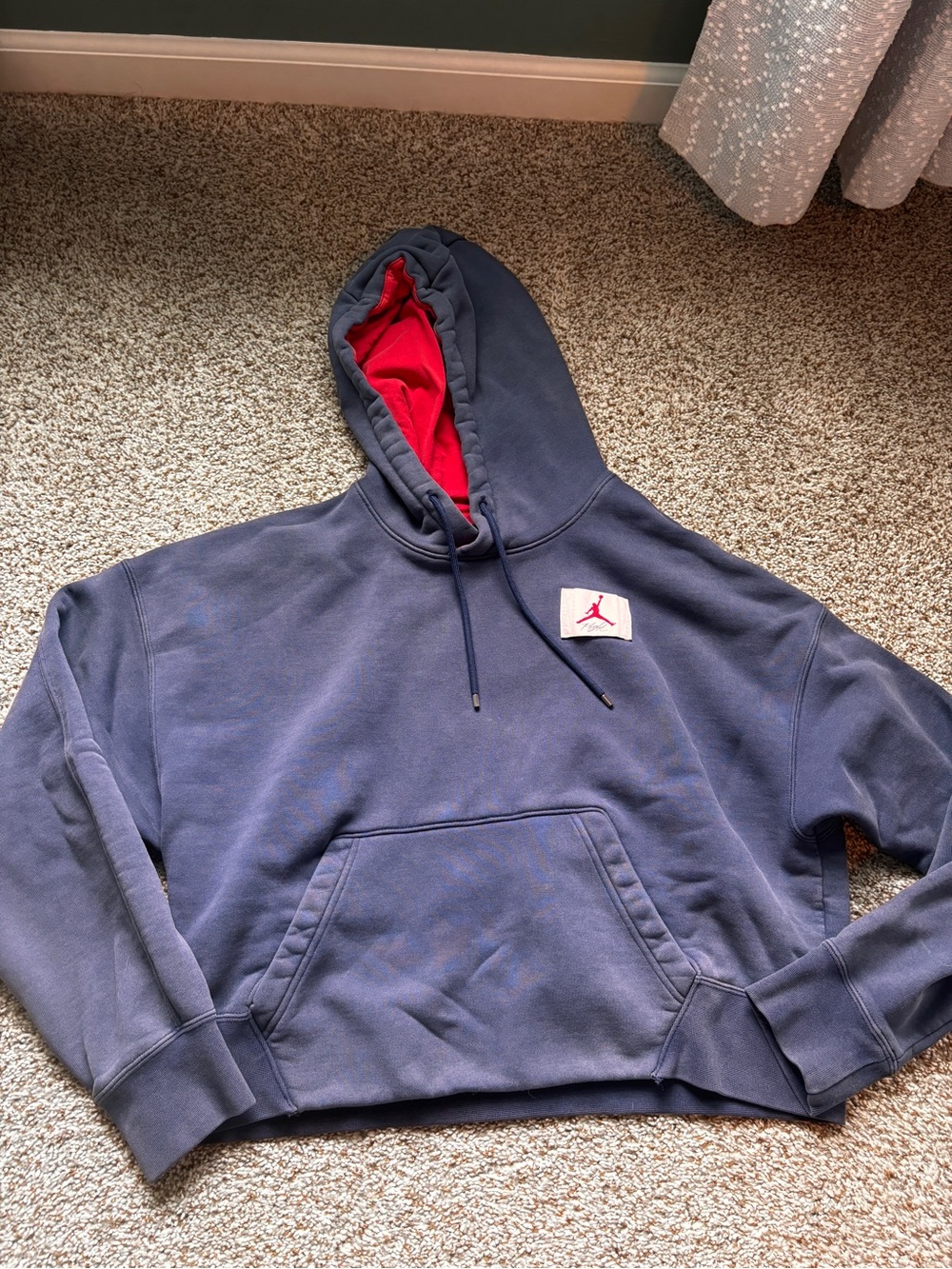 Jordan Navy Crop Hoodie with Red Hood Lining (m)